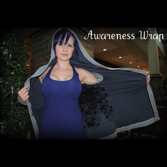 Lululemon awareness wrap - Picture 1 of 6